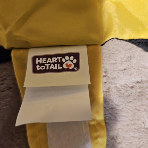 NWOT Heart to Tail XS or M Yellow Dog Raincoats - Picture 2 of 13